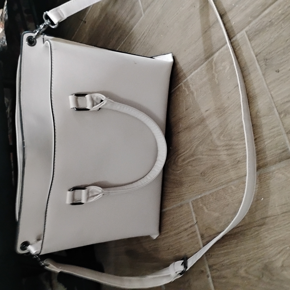 Elegant White Handbag